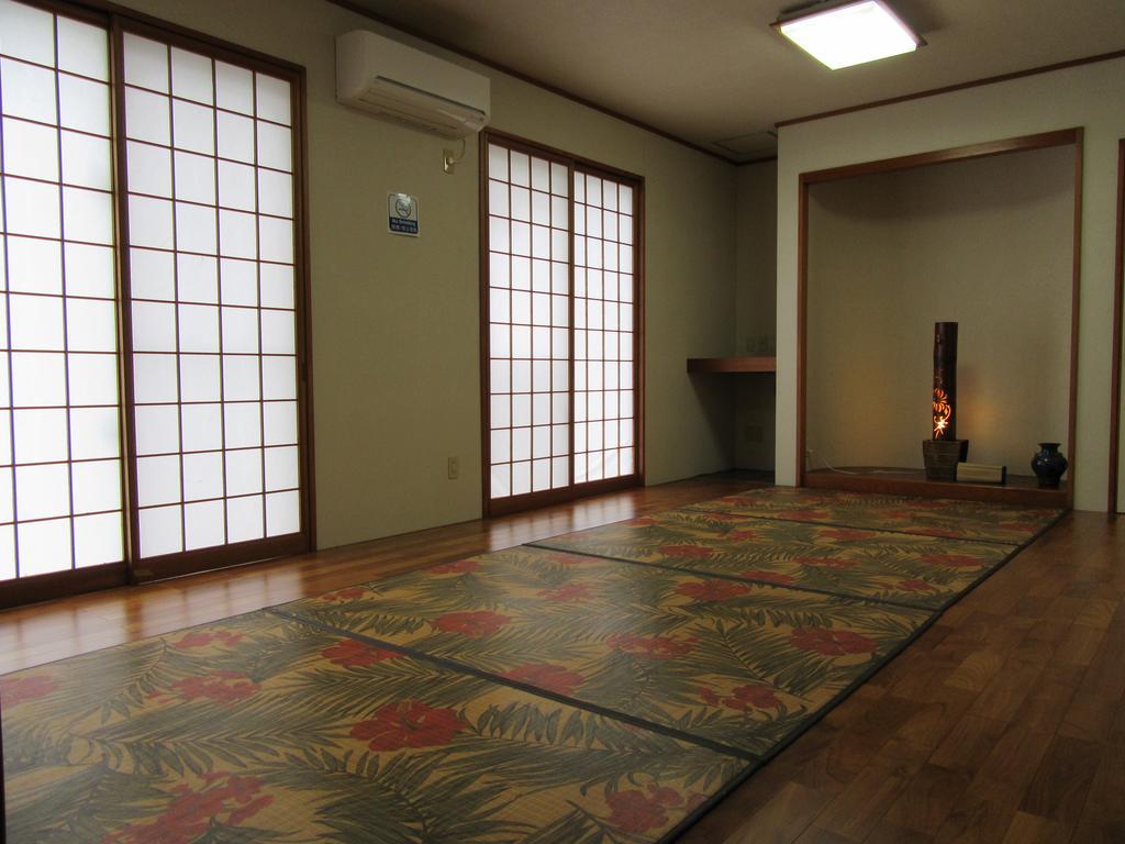 Guest House Diamond Yomitan Exterior foto