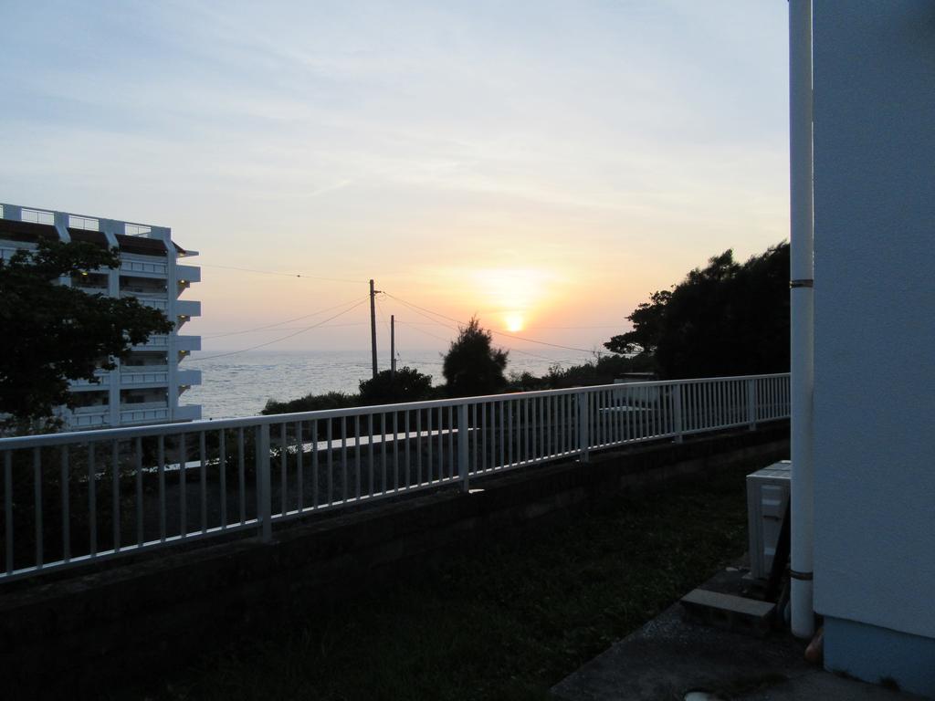 Guest House Diamond Yomitan Exterior foto